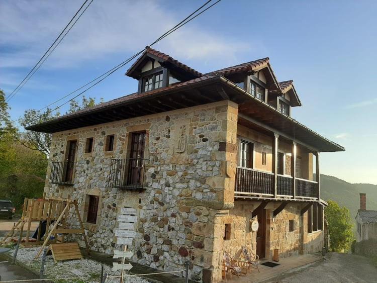 Posada El Hidalgo Valdecilla Eksteriør billede